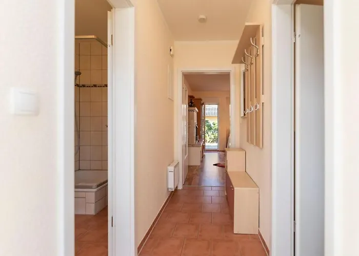 아파트 Ankerplatz 코세로우